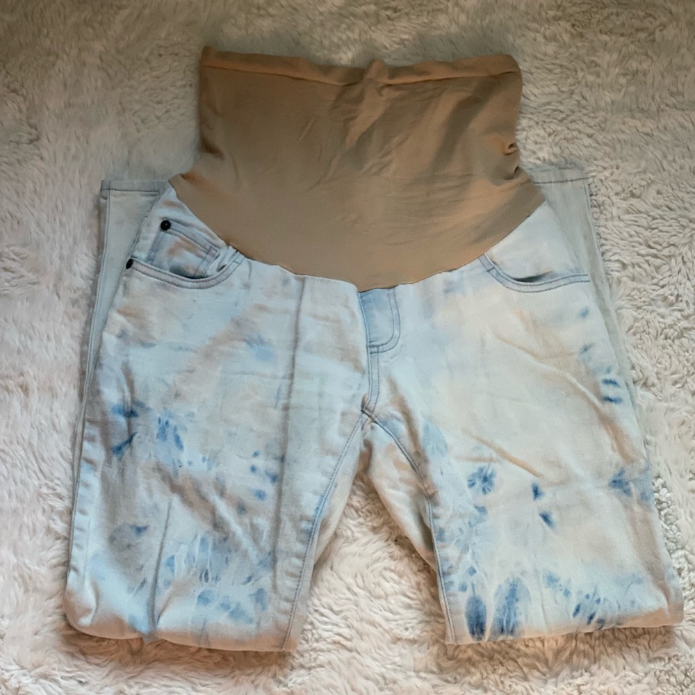 Luxe Essential Denim Maternity Ankle Jeans